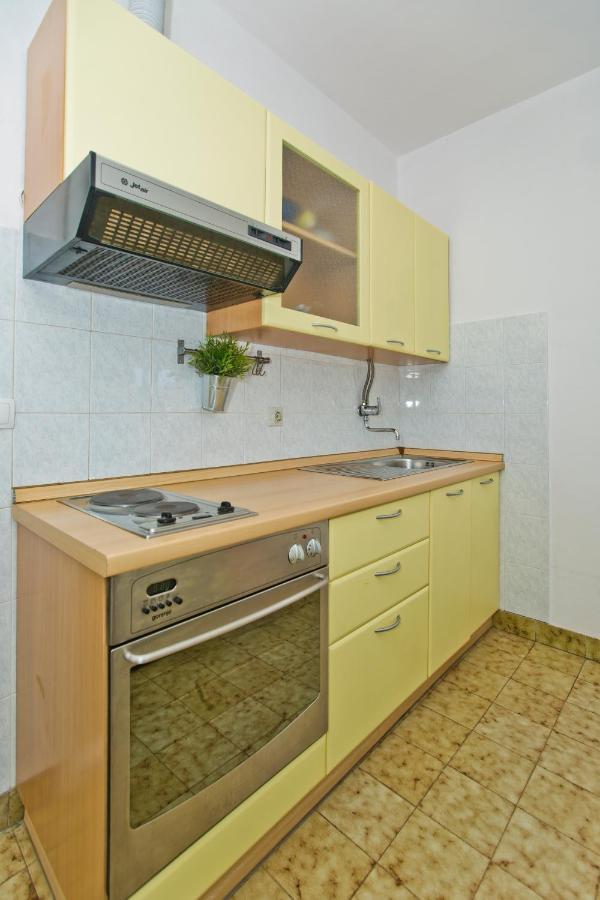 Villa Tota Glamur Jelsa  Exteriör bild