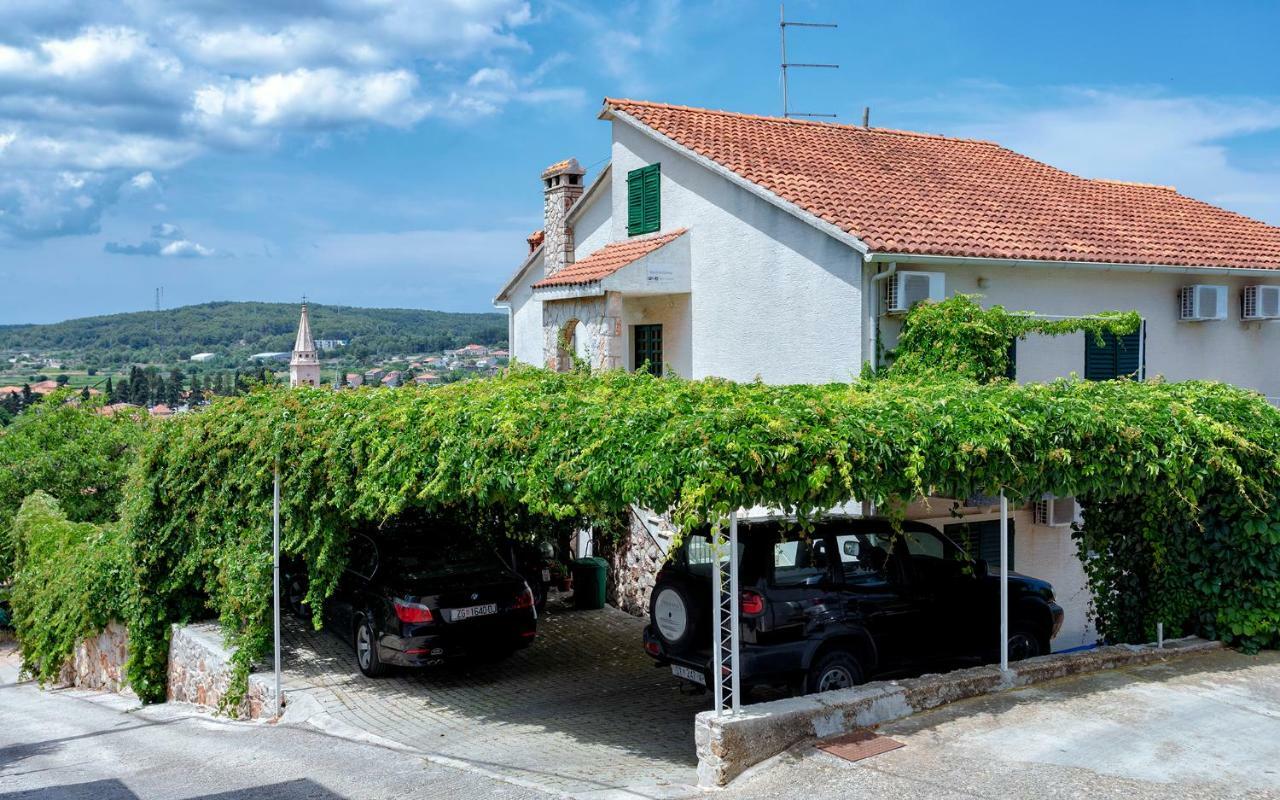 Villa Tota Glamur Jelsa  Exteriör bild